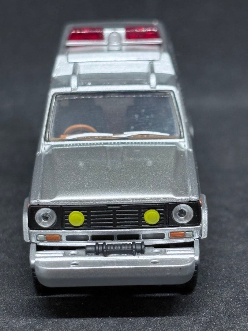 トミカリミテッドヴィンテージ vol.19 西部警察 日産 サファリ 4WD