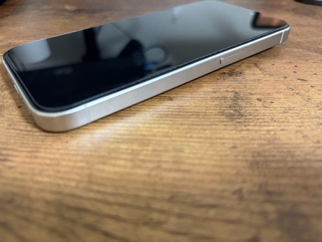 iPhone 15 Pro 128GB チタニウムホワイト SIMフリー