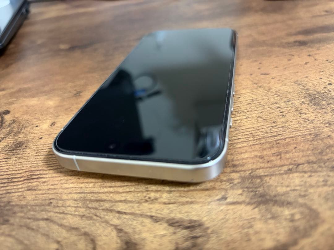 iPhone 15 Pro 128GB チタニウムホワイト SIMフリー