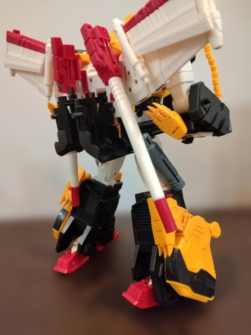 トランスフォーマーMP　ビクトリーセイバー