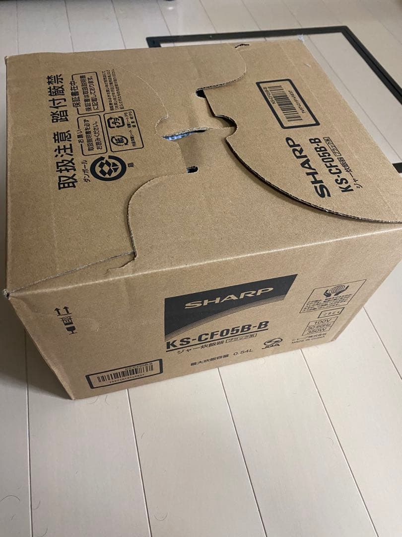 シャープ　炊飯器　一人暮らし用　ks-cf05b-b 新品