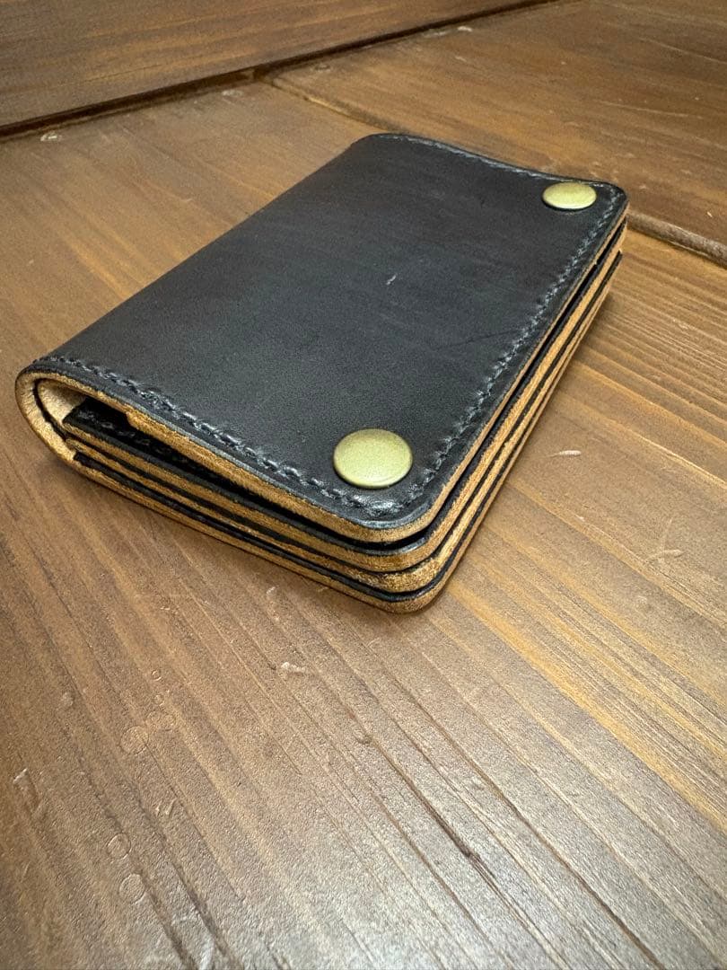 ショートトラッカーウォレット本革丘染めブラック茶芯　Trucker Wallet