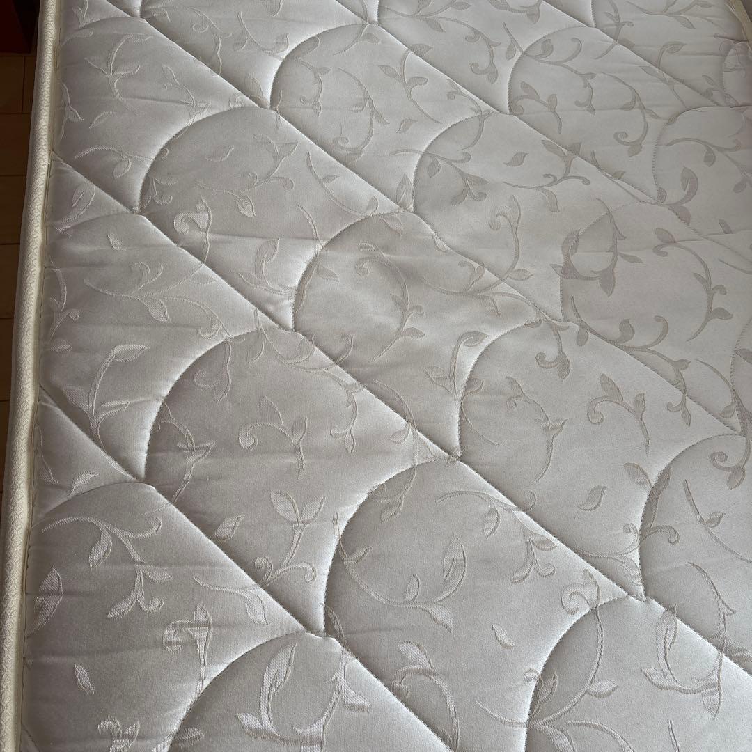 unicoADDAYベッドフレーム（シングル）ロータイプマットレス付