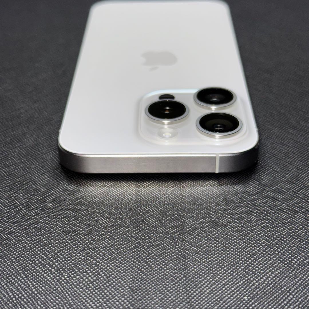 iPhone 15 Pro 512GB SIMフリー ホワイトチタニウム