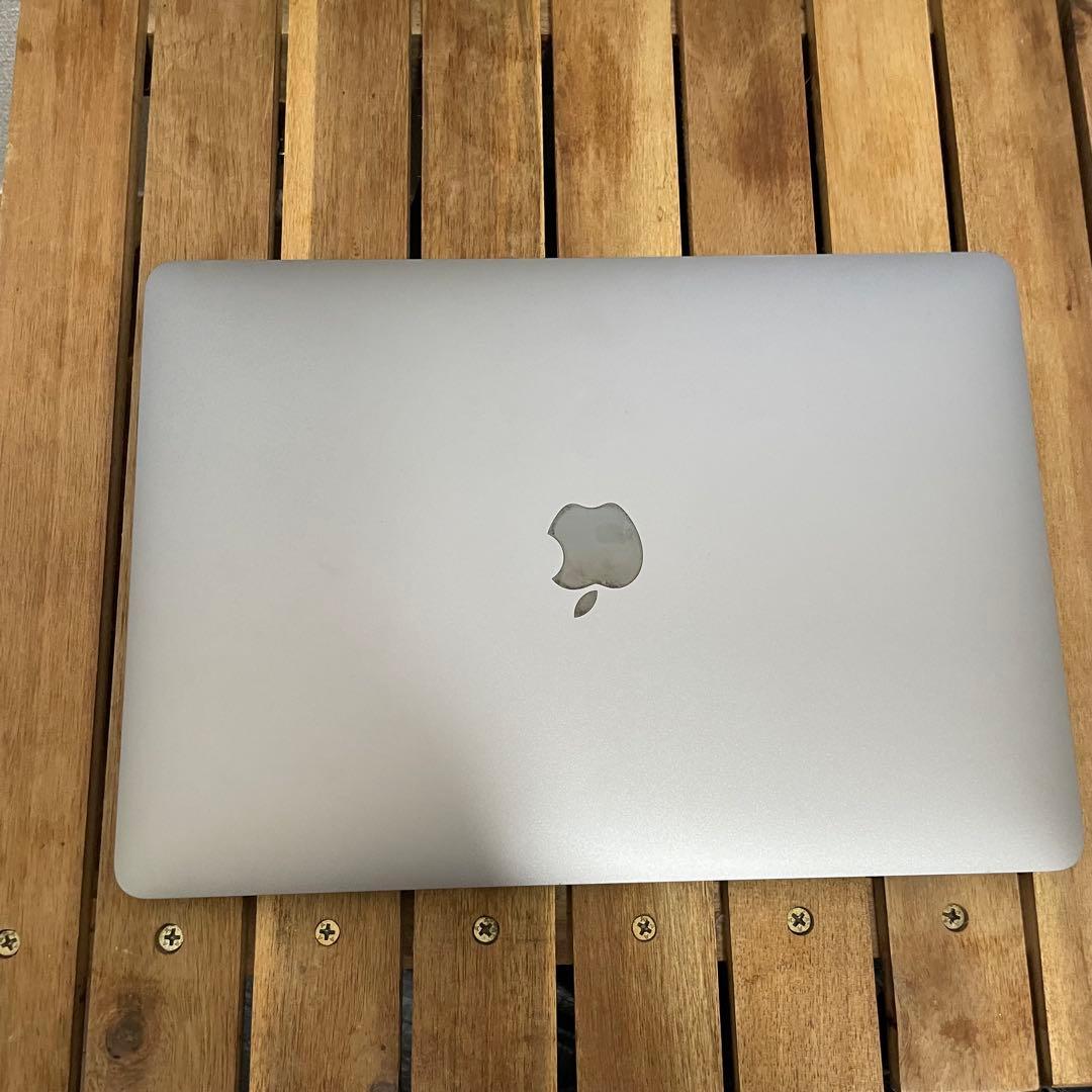 MacBook Pro M2 13/16GB/512GB AppleCare+付