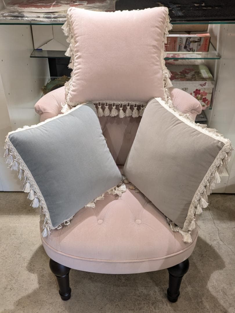 【新品】Jennifer taylor ジェニファーテイラー クッション グレー