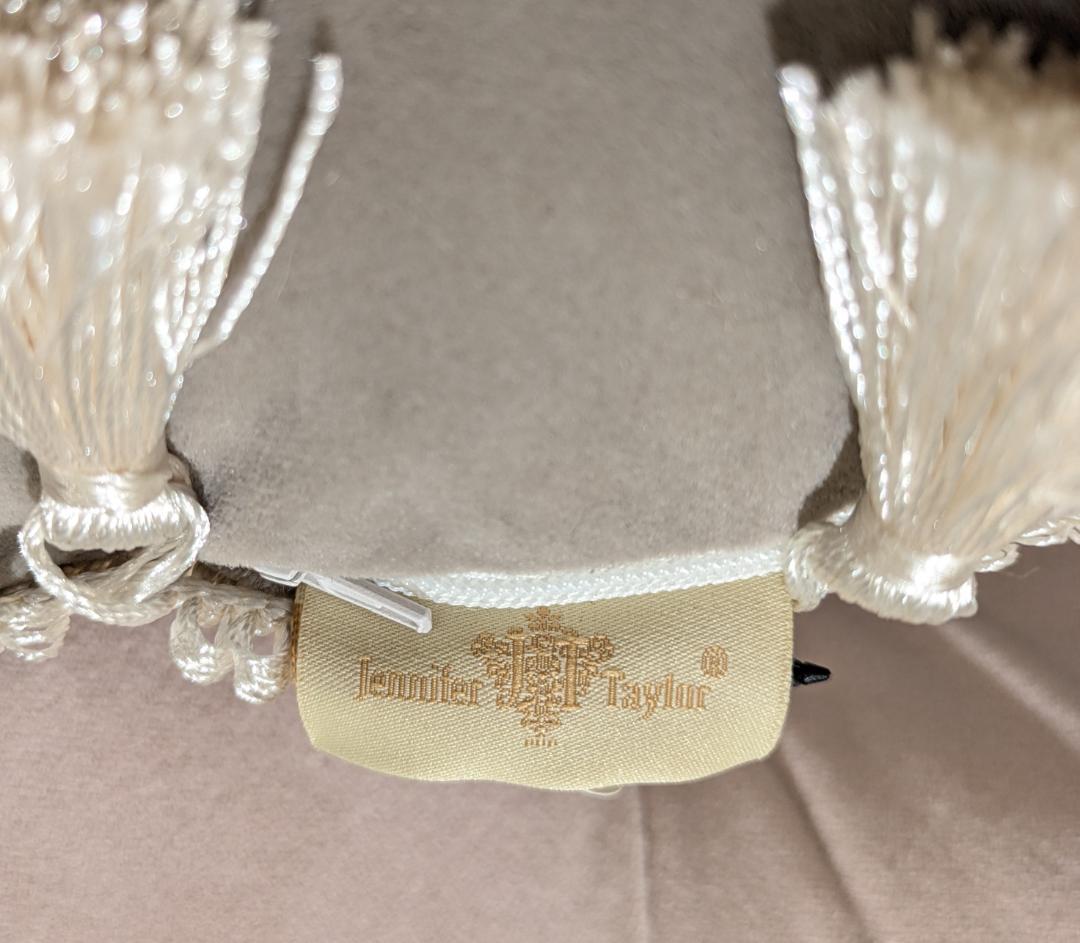 【新品】Jennifer taylor ジェニファーテイラー クッション グレー