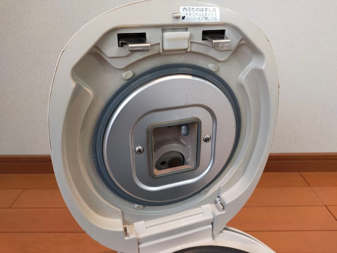 SANYO ECJ-FK10 炊飯器 シルバー　サンヨー 圧力IH