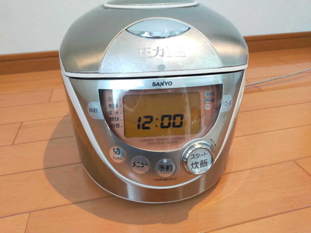 SANYO ECJ-FK10 炊飯器 シルバー　サンヨー 圧力IH