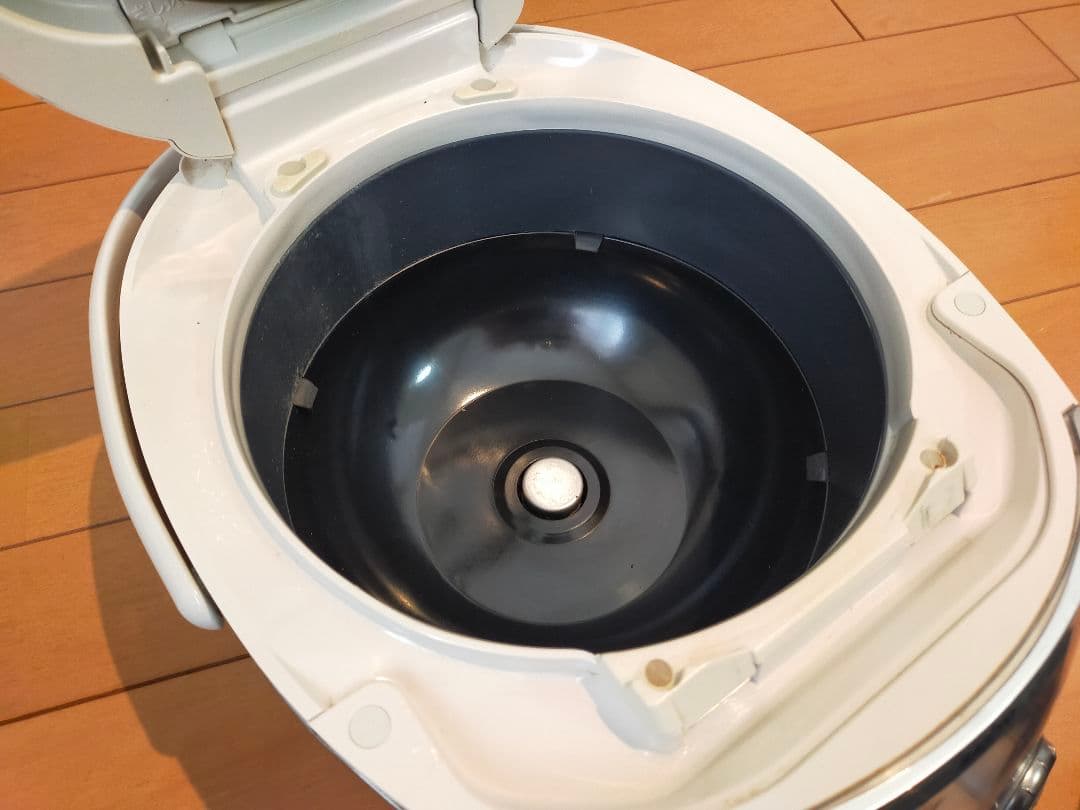 SANYO ECJ-FK10 炊飯器 シルバー　サンヨー 圧力IH