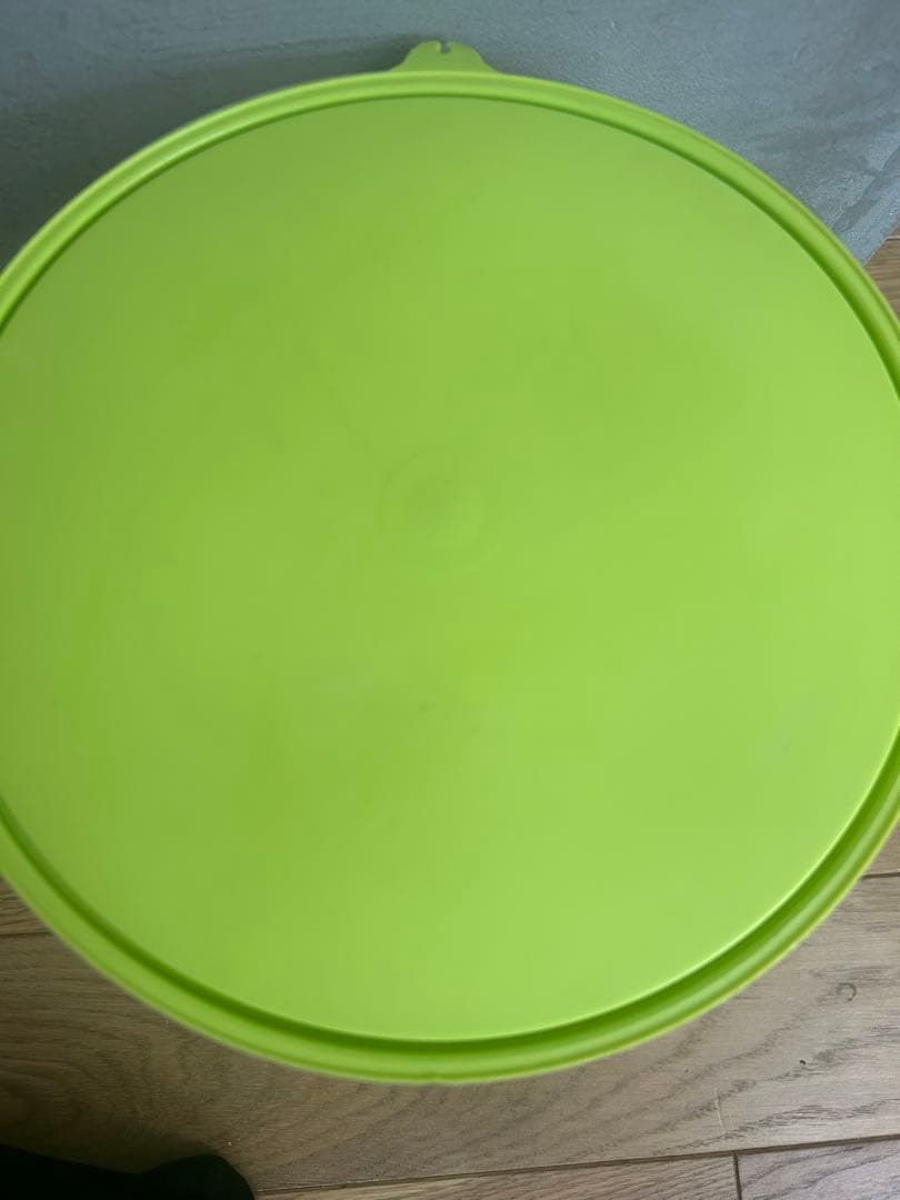 希少 タッパーウェア ランニングボーイ ジャイアント 2個セット