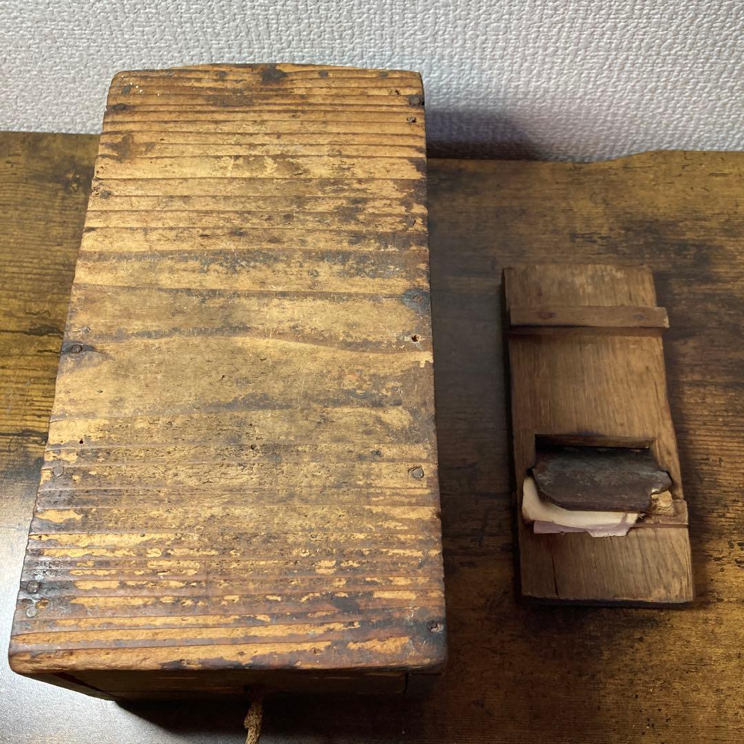 D-5【希少・当時物】アンティーク 鰹節削り器 昭和レトロ 木工品 鰹節削り機