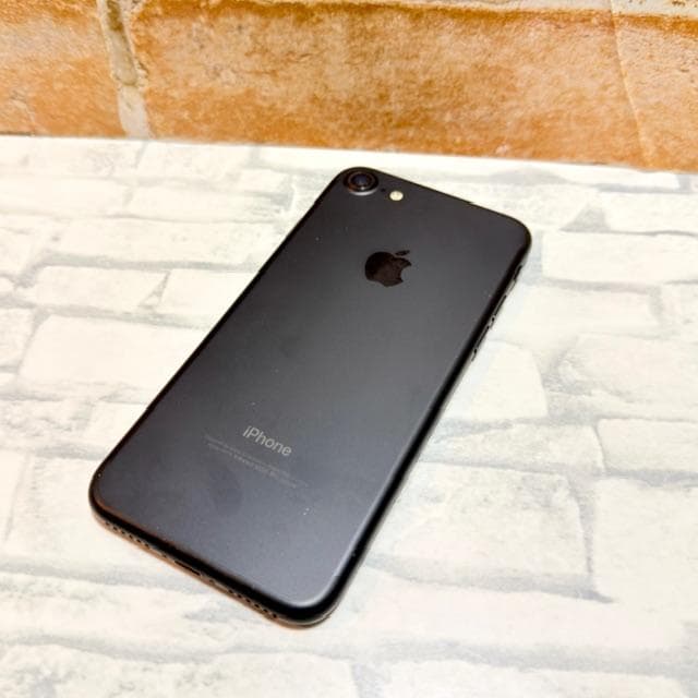 iPhone7 SIMフリー アイフォン シムフリー ブラック 32GB