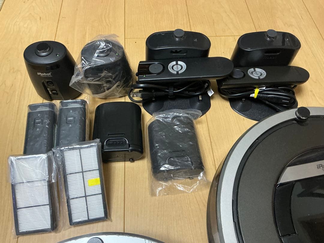 【ジャンク品】iRobot ルンバ 870 & 876 まとめ売り付属品2セット