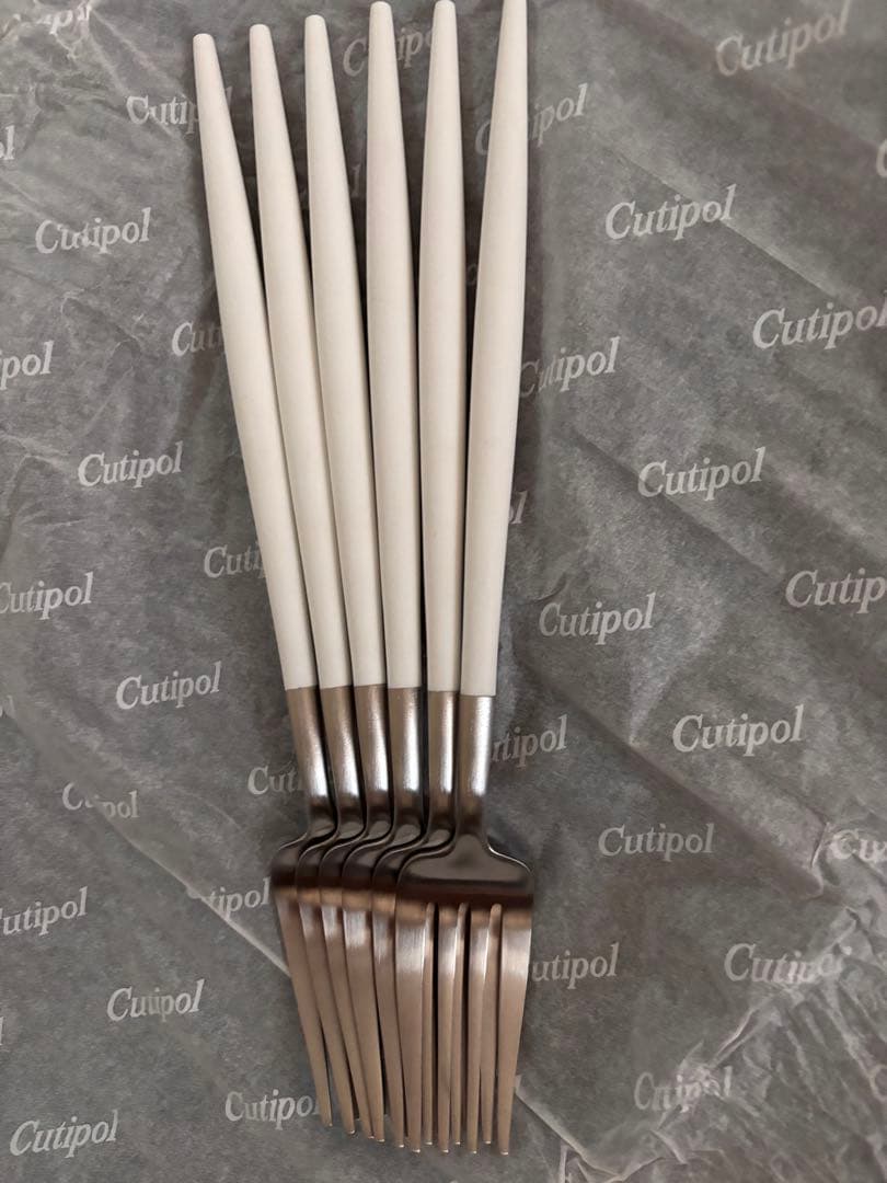 Cutipolクチポール ゴア ディナーフォーク 6本セット シルバー×ホワイト