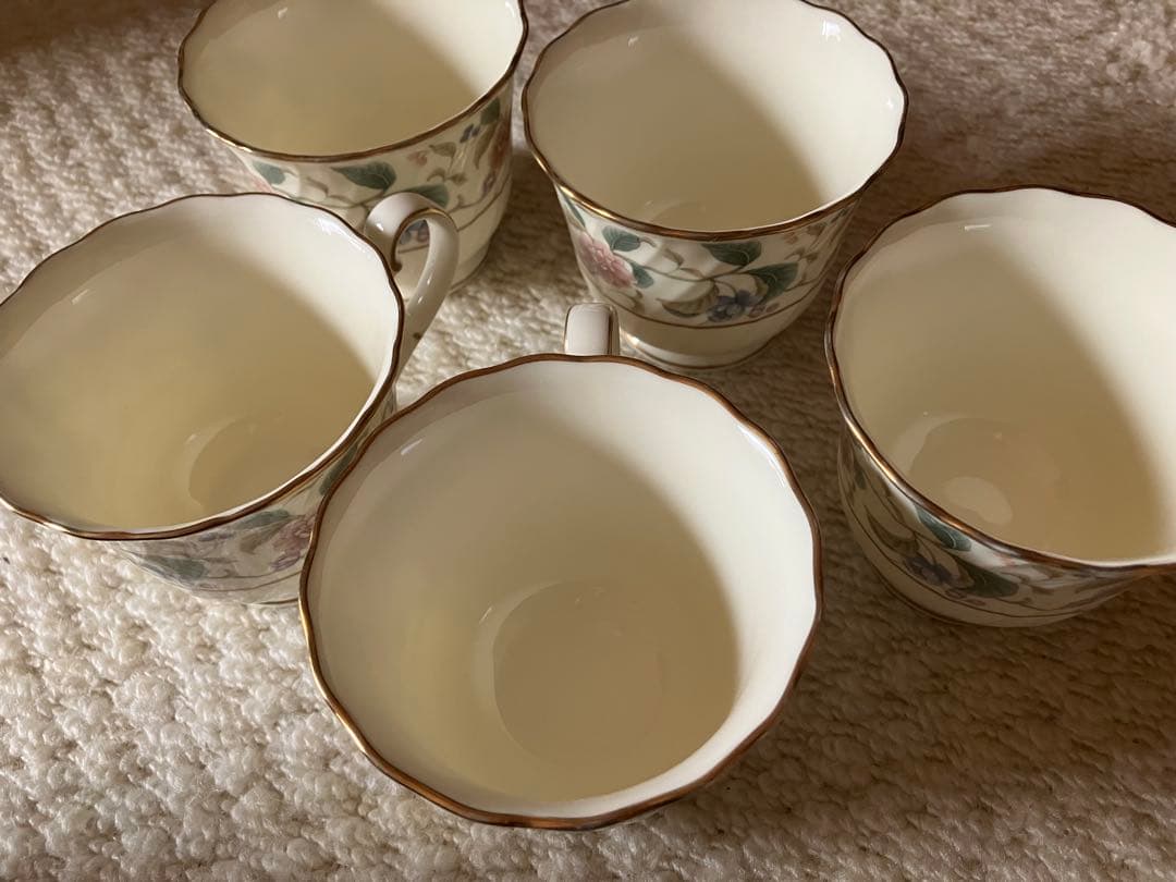 クリームフラワーカップ&ソーサー　5客 セット