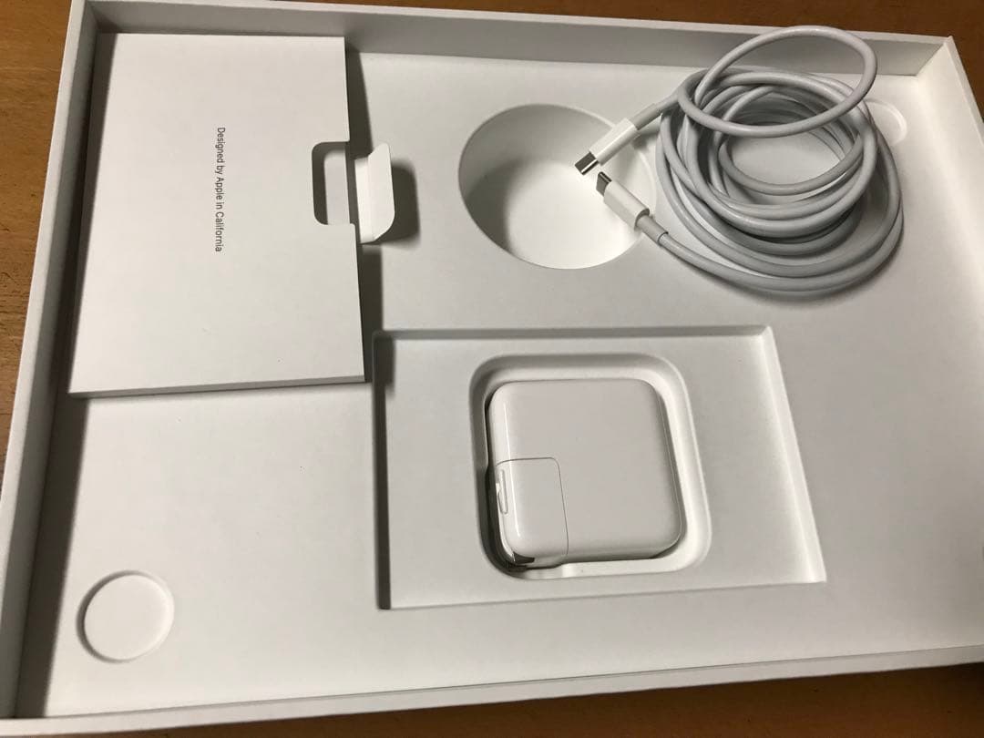 MacBook Air m1スペースグレー 16GB　箱、付属品あり