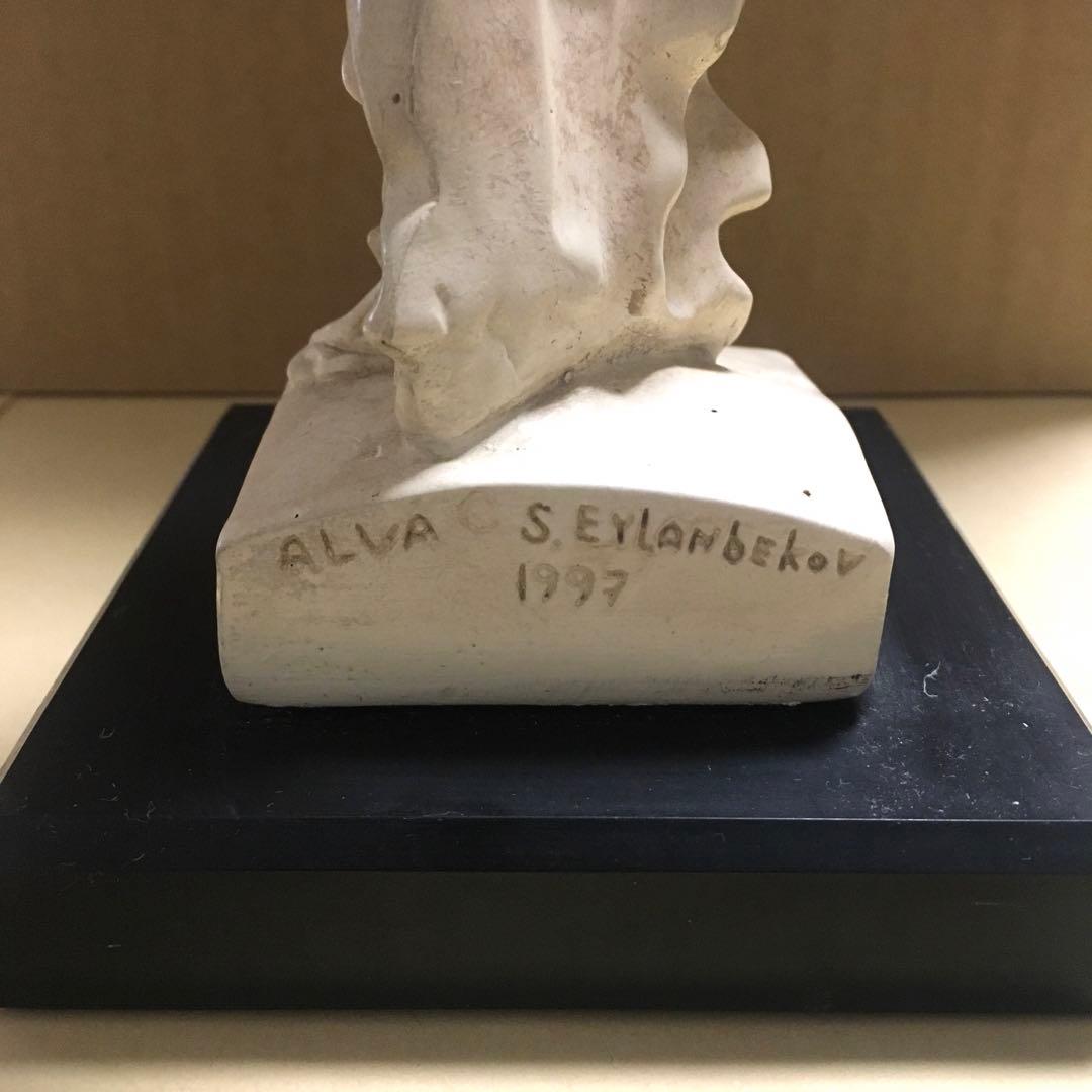 勝利の女神　ニケ像　ギリシャ神話