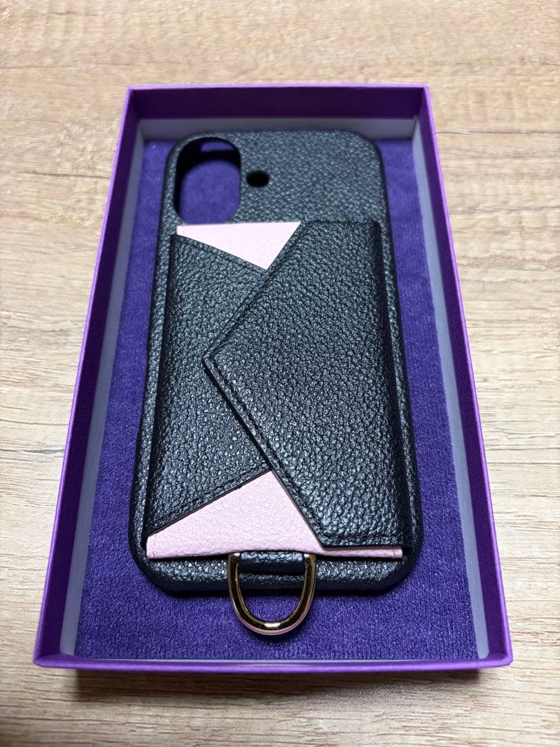 lescheriet シボ型押しiPhone17用 フリーポケット バイカラーA