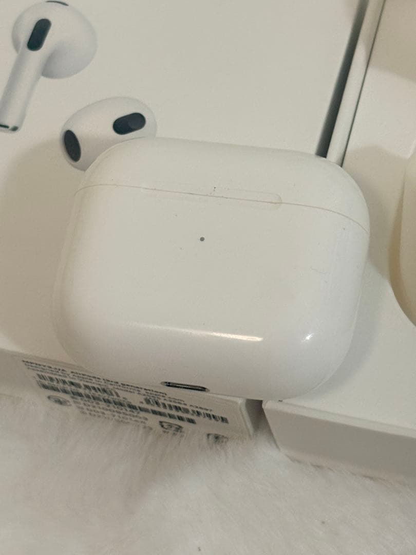 Apple AirPods (第3世代) MPNY3J/A