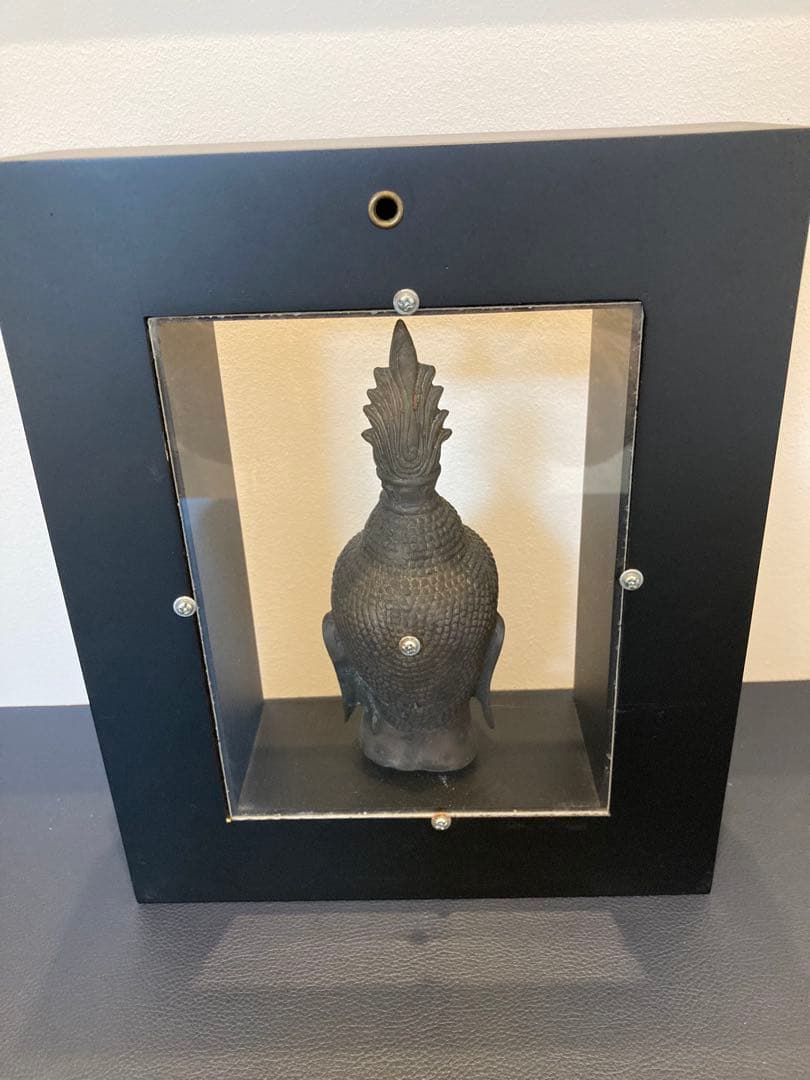 スタイリッシュな仏頭像 フレーム付き2点