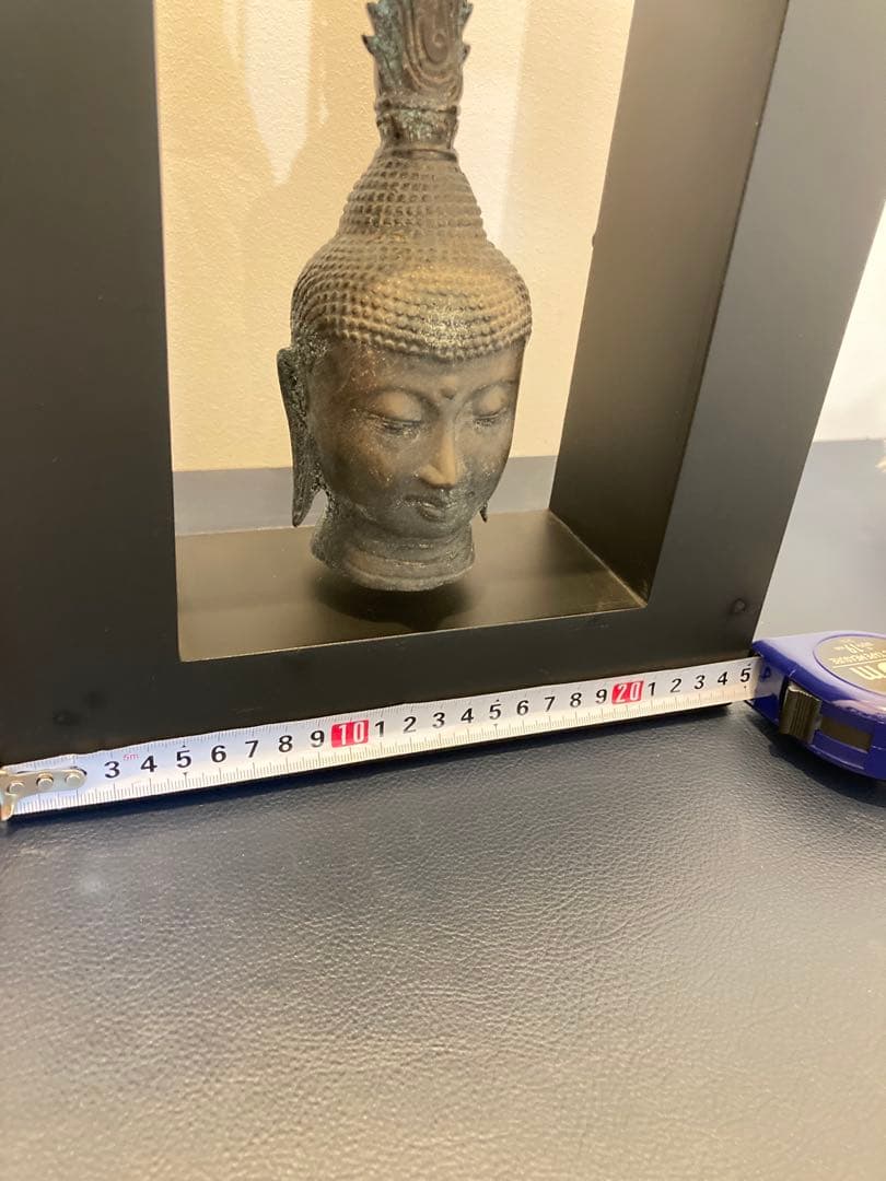 スタイリッシュな仏頭像 フレーム付き2点