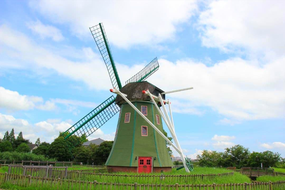 Canon 　EOS Kiss X4　　標準ズームレンズ付き