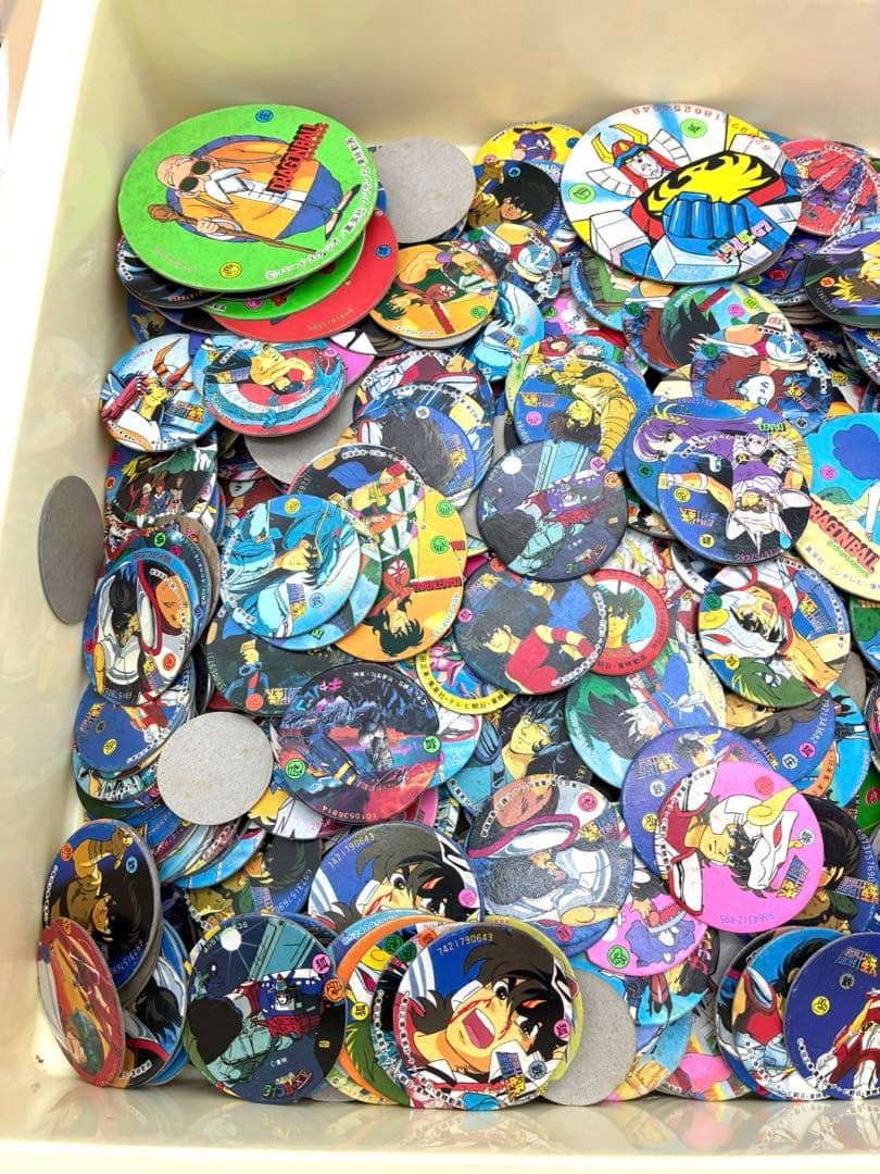昭和レト　聖闘士星矢、ドラゴンボール等メンコ　大量まとめて　まとめ売り　②