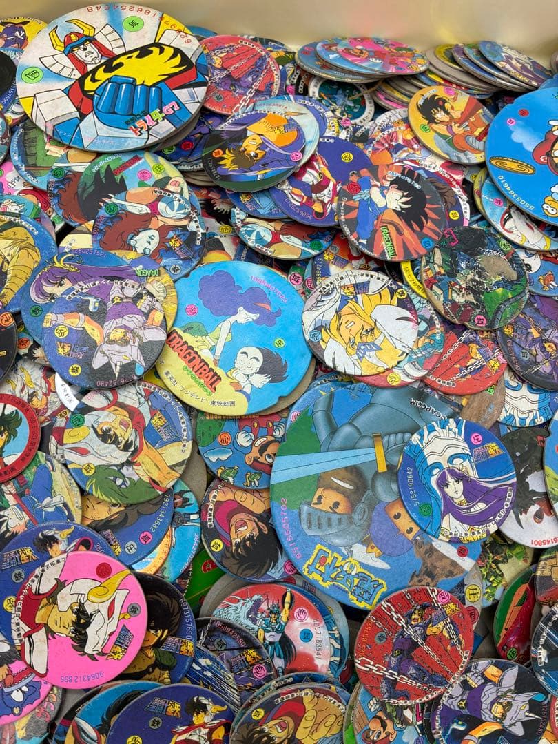 昭和レト　聖闘士星矢、ドラゴンボール等メンコ　大量まとめて　まとめ売り　②