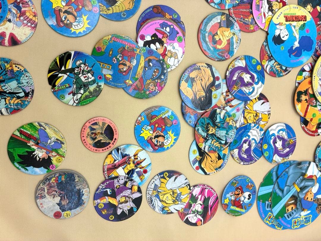 昭和レト　聖闘士星矢、ドラゴンボール等メンコ　大量まとめて　まとめ売り　②