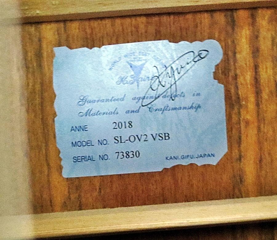 K.Yairi　弦高低く弾きやすいトップ単板のアコギ