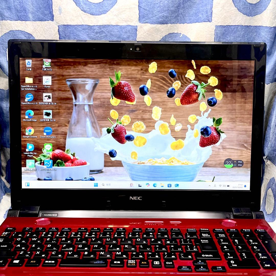 大容量HDD 1TB☆大人気赤ノートパソコン♪カメラ&ブルーレイ搭載♡Win11