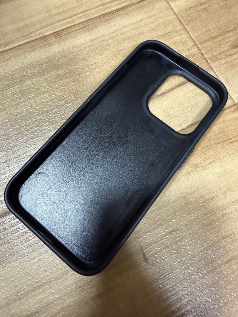 PRADA iPhone15proケース