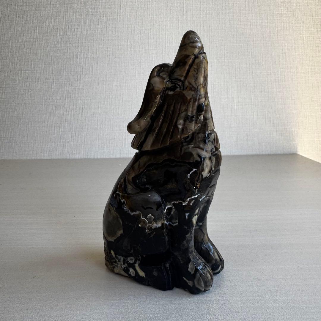 ボルケーノアゲート　狼　ウルフ　UV蛍光画像の通り