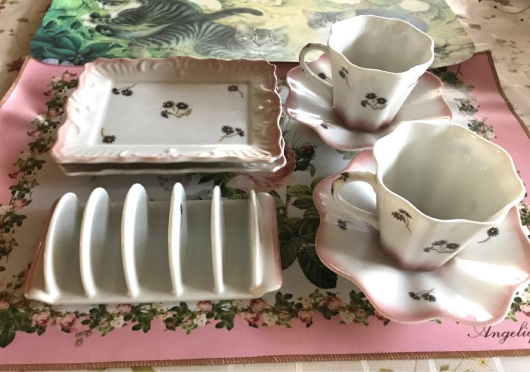 希少　Manyマニー⭐️デイジー　フラワーアフタヌーンティー8点セット　新品近美品