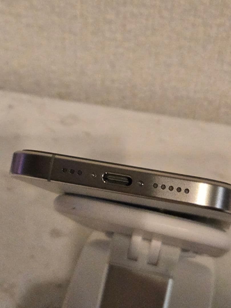 iPhone 15 Pro 本体 128GB 美品 おまけあり