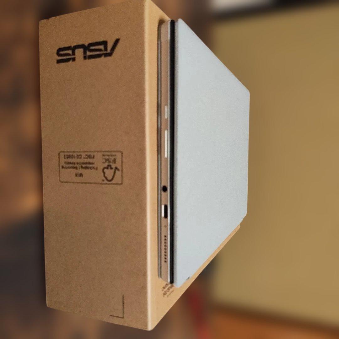 ミニPC ASUS CM3001DM2