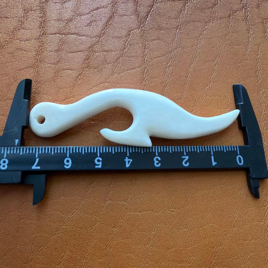 ボーンカービング　ハンドメイド　フィッシュフック　ペンダント　トップ　3個セット