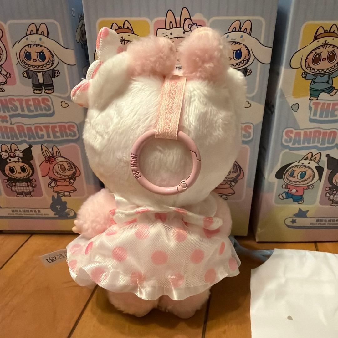 THE MONSTERS サンリオキャラクターHelloKitty