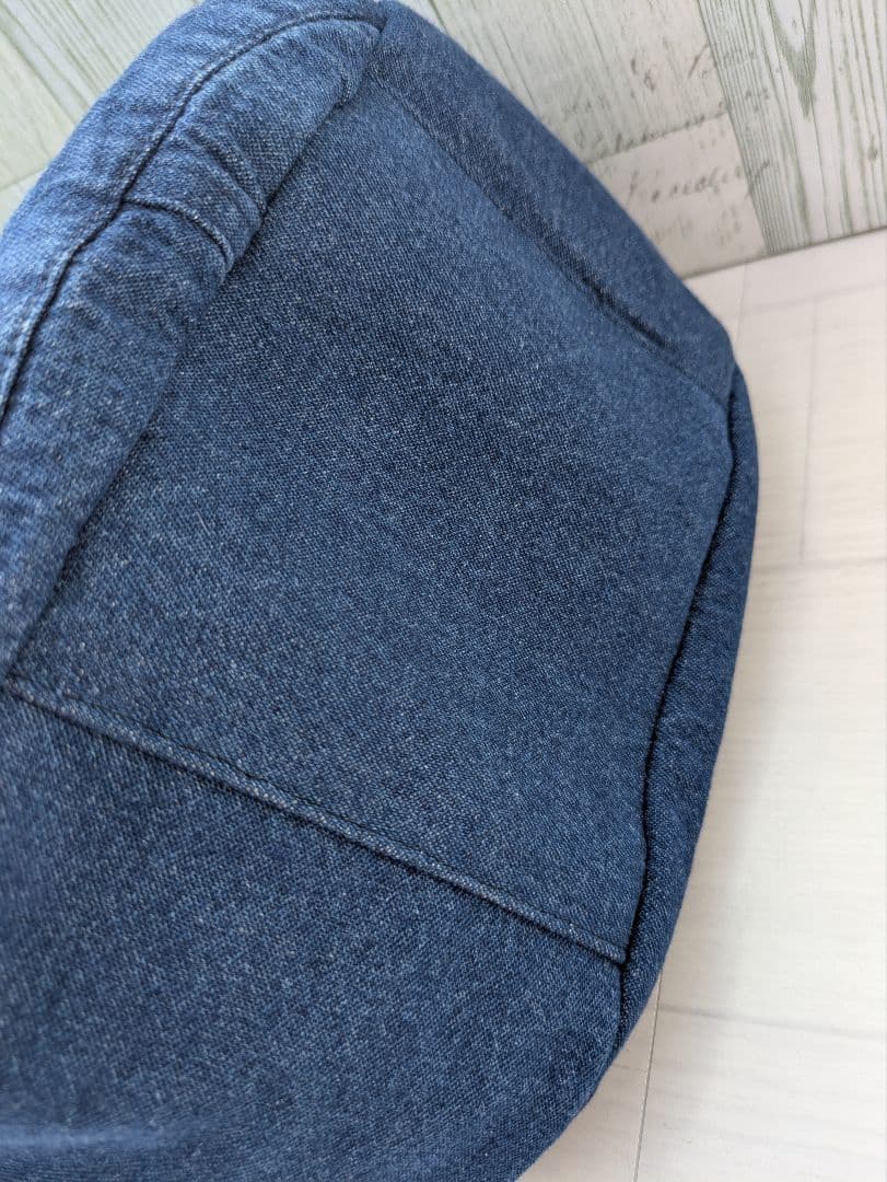 デニムリメイク　＊まるいトートバッグ＊　オーバーオール　☆チャーム付き☆