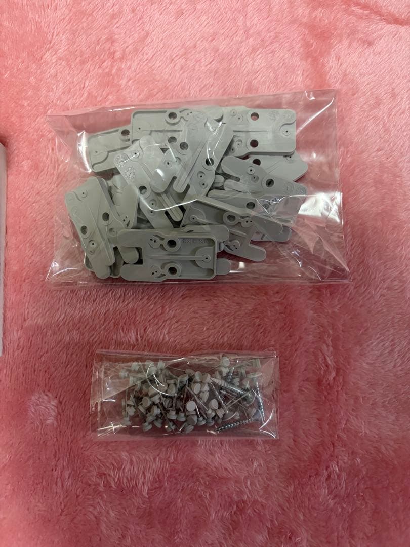 壁に付けられる家具棚 ライトグレー