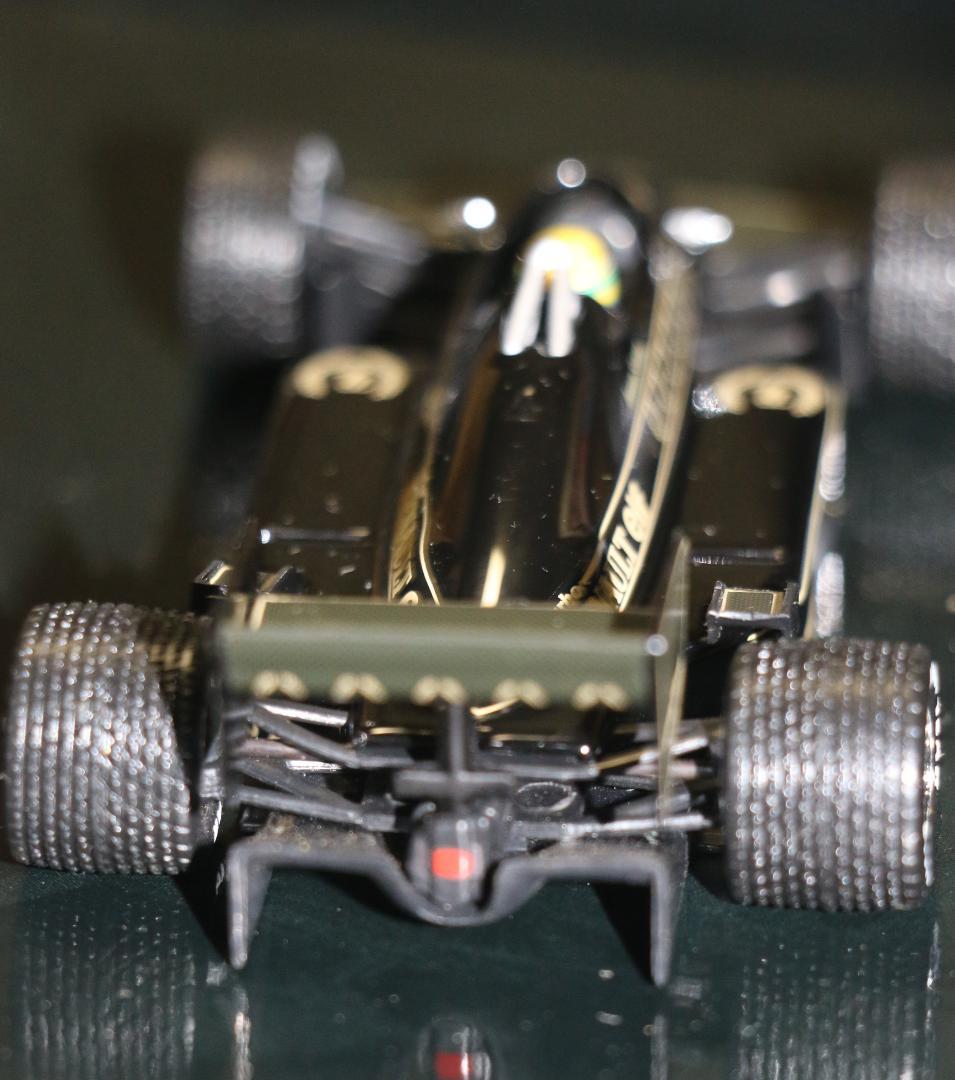 貴重１／４３　ロータス・ルノー９７T　１９８５　セナ・コレクション　中古品