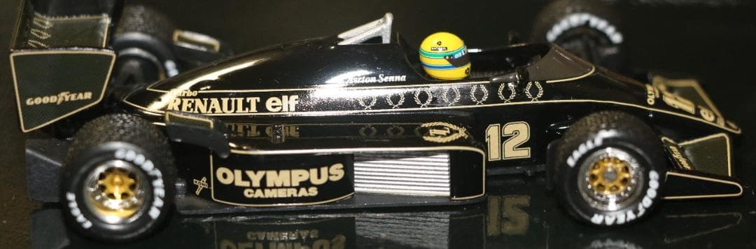 貴重１／４３　ロータス・ルノー９７T　１９８５　セナ・コレクション　中古品
