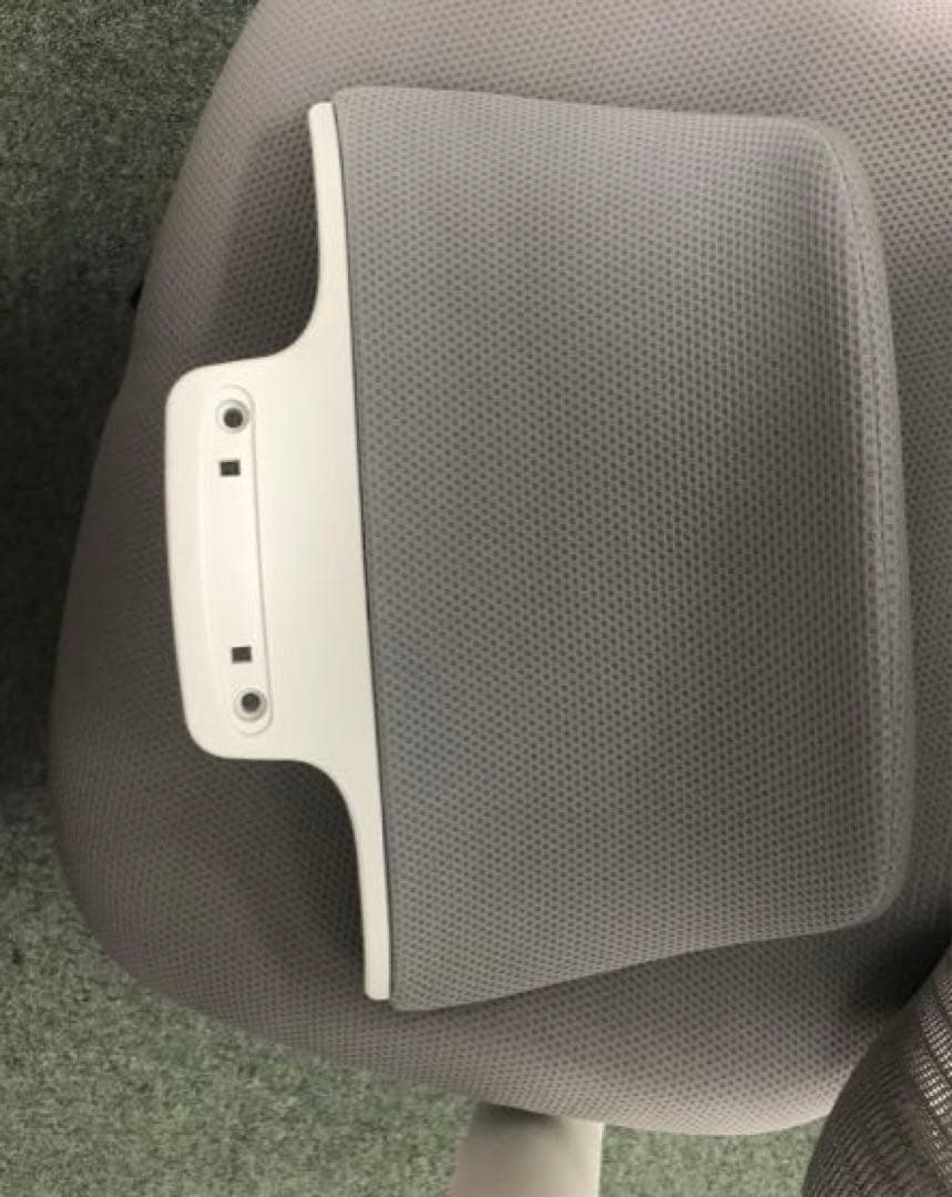 【美品】オカムラシルフィー（グレー、ハイバックヘッドレスト付き）