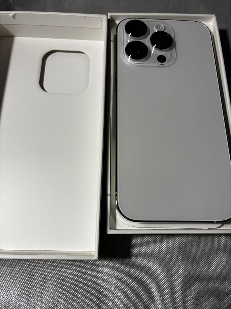 iPhone 14pro シルバー 128GB バッテリー100% 美品
