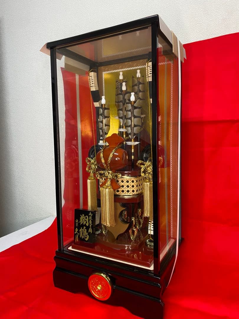 東京久月　家紋付破魔弓飾り１８号・間口約３２×奥行約３３×高さ約６５㎝