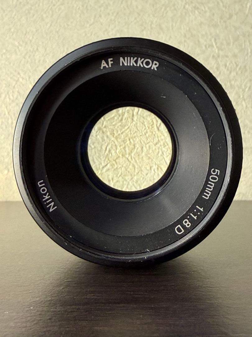 Nikon AF NIKKOR 50mm f/1.8 Dレンズ