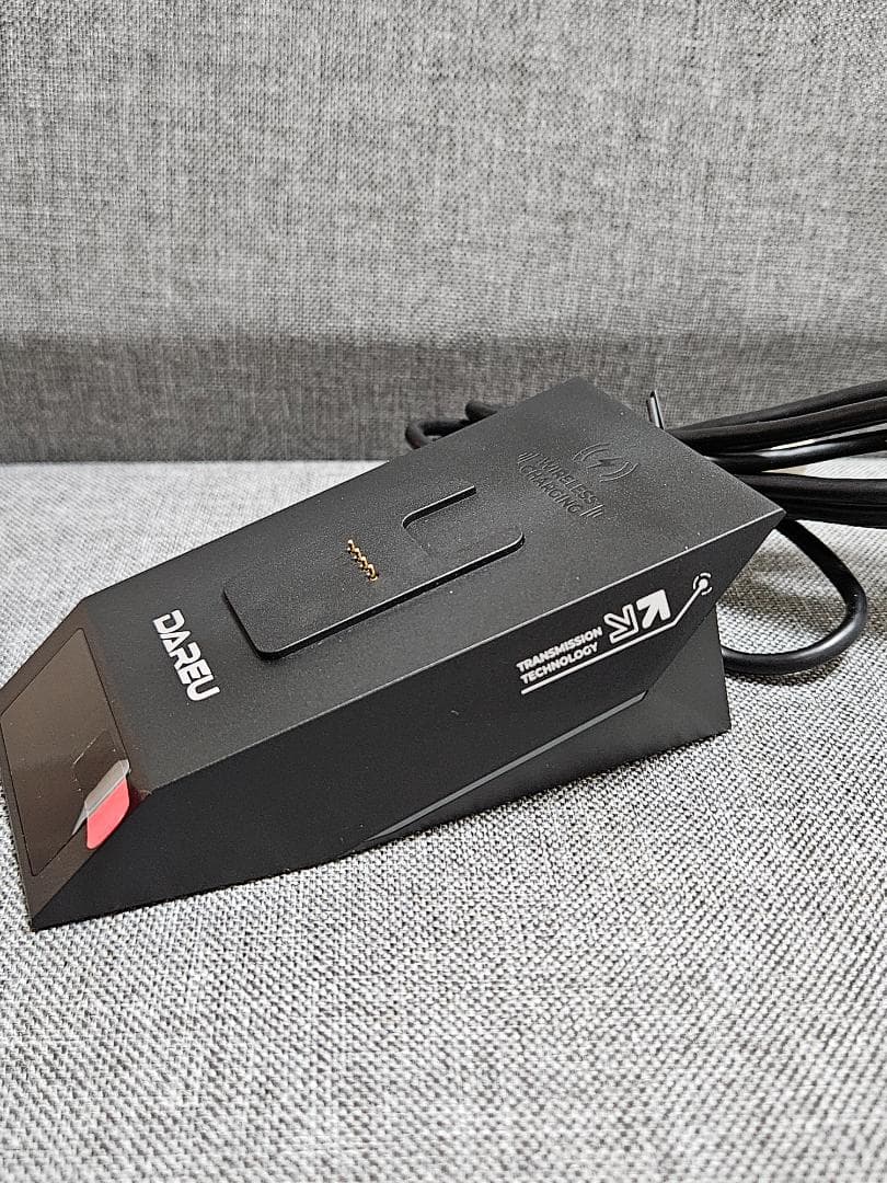 DAREU AE6 PRO ゲーミングマウス ディスプレイ付充電スタンド