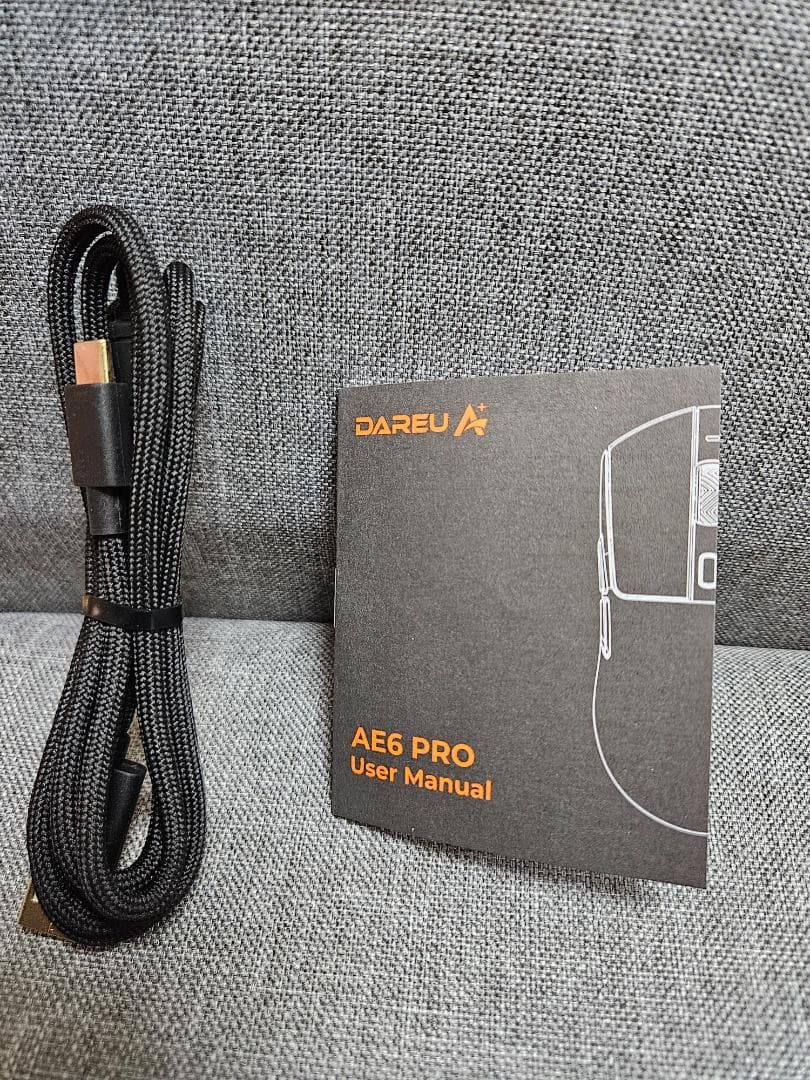 DAREU AE6 PRO ゲーミングマウス ディスプレイ付充電スタンド