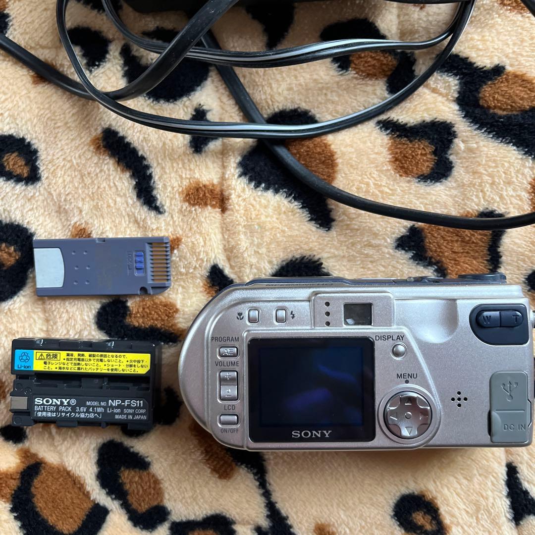 SONY Cyber-shot 3.3メガピクセル　DSC-P1